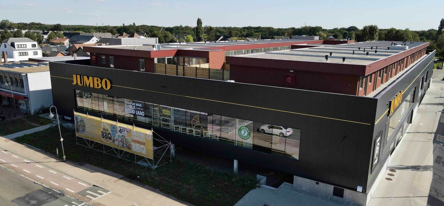 17 prachtige nieuwbouwappartementen incl autostaanplaats en berging boven Jumbo in Heusden

In de zomer van 2021 opende de Nederlandse supermarktketen Jumbo haar 5e Limburgse vestiging langs de Koolmijnlaan in Heusden. Meteen een mooie invulling op de voo