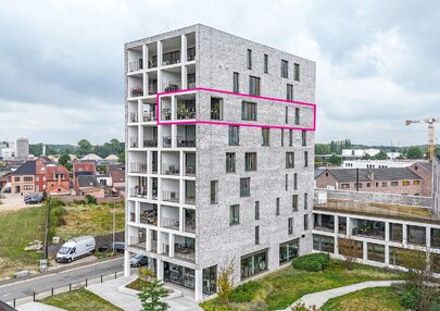 Bij ImmoFusion 7/7 “open huis”: klik op onze 3D-TOUR.
Ervaar vastgoed alsof je er zelf doorloopt!

Welkom op de Blijkstraat 39/14 in het bruisende centrum van Beringen, waar comfort, luxe en ruimte samenkomen op het 6de verdiep van een recente residen