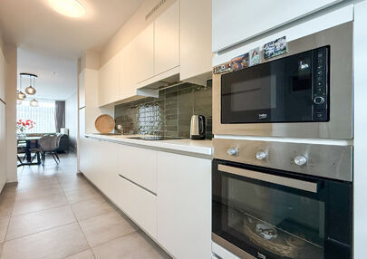 Bij ImmoFusion 7/7 “open huis” : klik op onze 3D-TOUR.

Ervaar vastgoed alsof je er zelf doorloopt!

Op zoek naar een recent, energiezuinig en instapklaar appartement? Dan is dit pareltje uit 2022 misschien wel jouw nieuwe thuis! Gelegen op de Koolmij