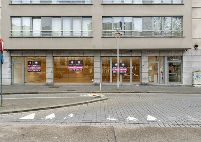 Gebouw voor gemengd gebruik te huur in Genk