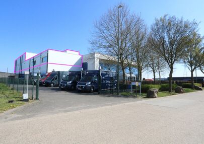 Gebouw voor gemengd gebruik te huur in Maasmechelen