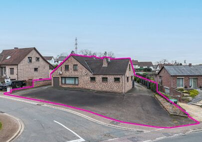 Gebouw voor gemengd gebruik te koop in Houthalen-Helchteren