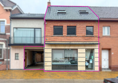 Gebouw voor gemengd gebruik te koop in Wellen