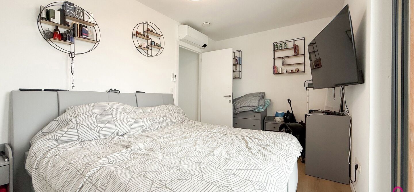Bij ImmoFusion 7/7 “open huis”: klik op onze 3D-TOUR.
Ervaar vastgoed alsof je er zelf doorloopt!

Welkom op de Blijkstraat 39/14 in het bruisende centrum van Beringen, waar comfort, luxe en ruimte samenkomen op het 6de verdiep van een recente residen