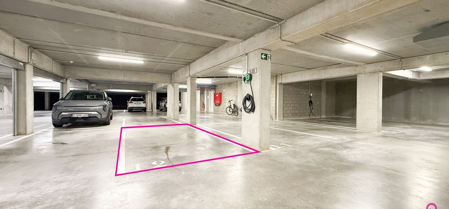 Bij ImmoFusion 7/7 “open huis”: klik op onze 3D-TOUR.
Ervaar vastgoed alsof je er zelf doorloopt!

Welkom op de Blijkstraat 39/14 in het bruisende centrum van Beringen, waar comfort, luxe en ruimte samenkomen op het 6de verdiep van een recente residen