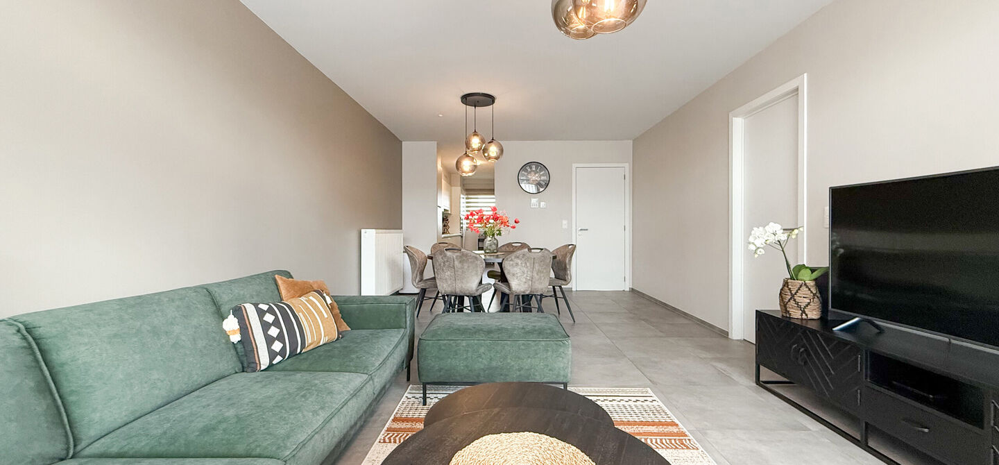 Bij ImmoFusion 7/7 “open huis” : klik op onze 3D-TOUR.

Ervaar vastgoed alsof je er zelf doorloopt!

Op zoek naar een recent, energiezuinig en instapklaar appartement? Dan is dit pareltje uit 2022 misschien wel jouw nieuwe thuis! Gelegen op de Koolmij