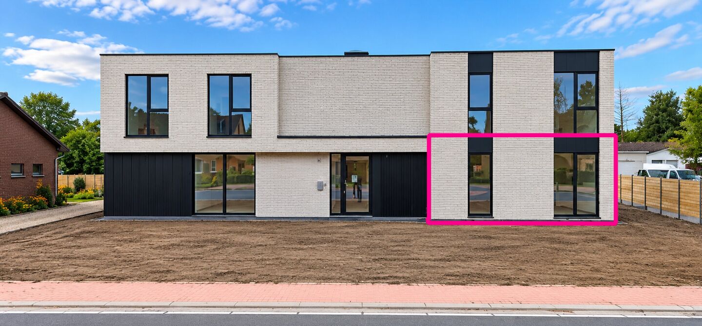 Stijlvol wonen, omringd door rust en natuur, met alle comfort van hedendaags nieuwbouw.
Stel je voor: wakker worden in een groene omgeving, genieten van je ochtendkoffie op je eigen terras en na een drukke dag helemaal tot rust komen in je eigen tuin. Da