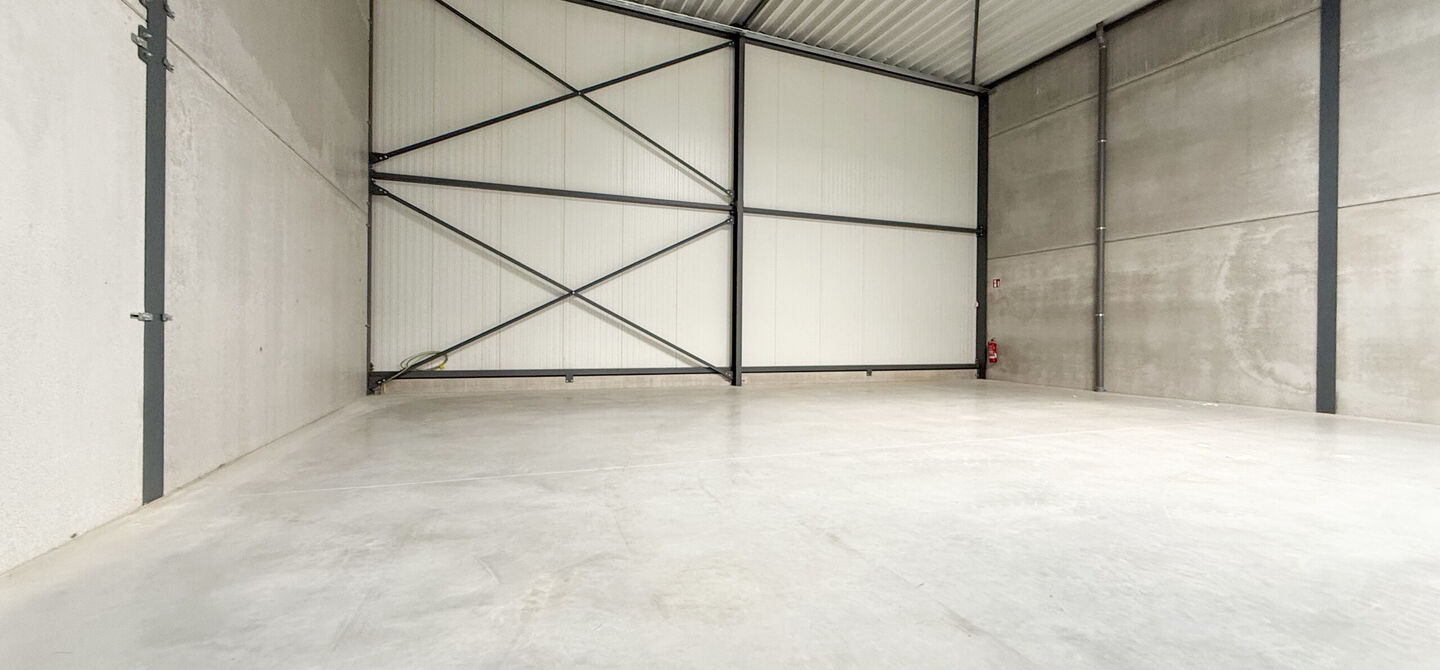 Bedrijfsgebouw te koop in Beringen