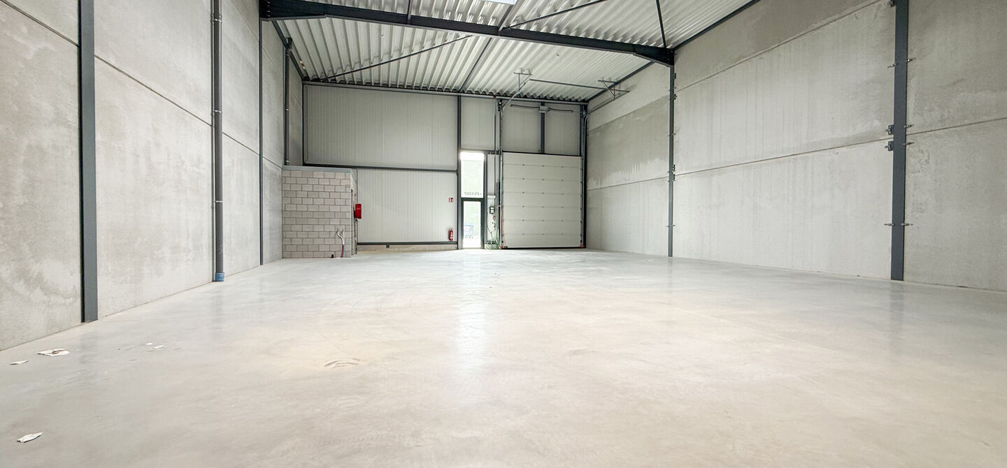 Bedrijfsgebouw te koop in Beringen