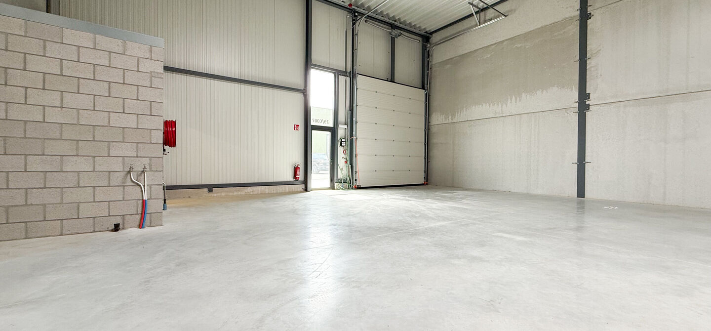 Bedrijfsgebouw te koop in Beringen
