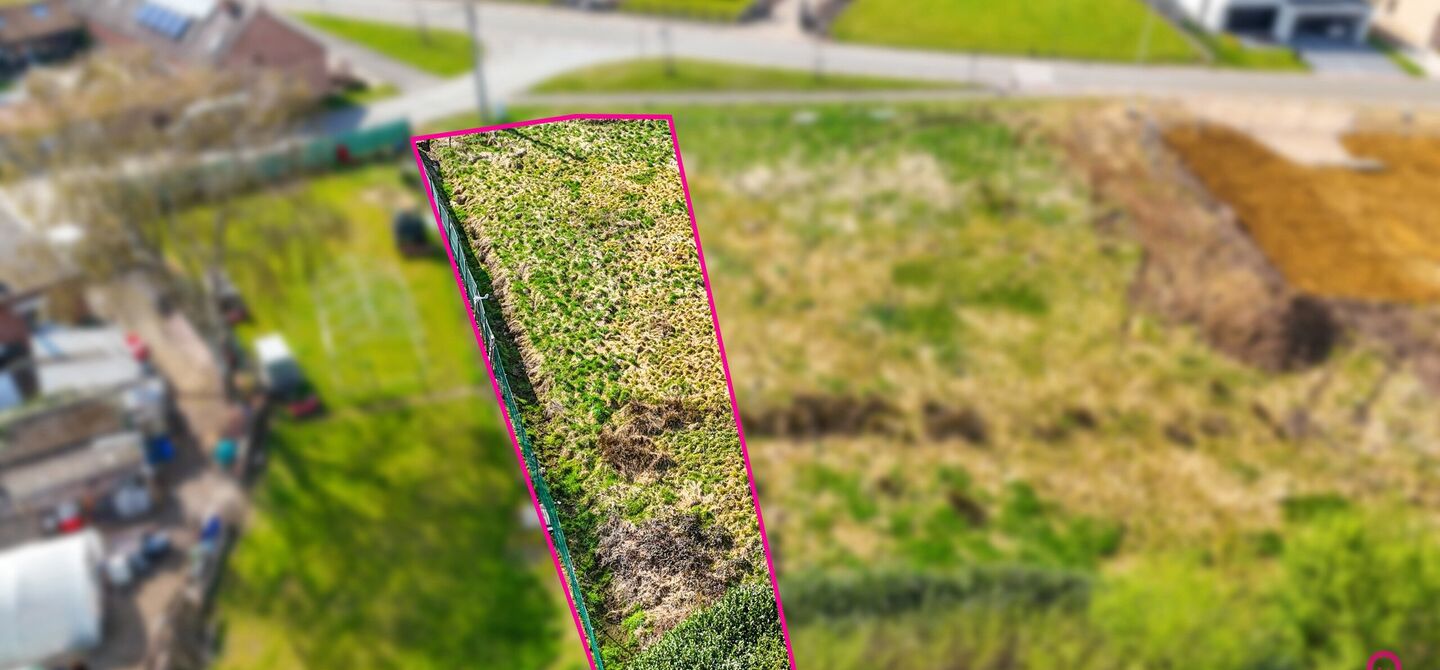 Deze bouwgrond heeft een oppervlakte van 6a 90ca en is gelegen op de Meelbergstraat. 

Het perceel is uitstekend gelegen. Te voet ben je maar enkele minuten verwijderd van de Paalse plas! Scholen, sportverenigingen en het openbaar vervoer liggen ook heel 
