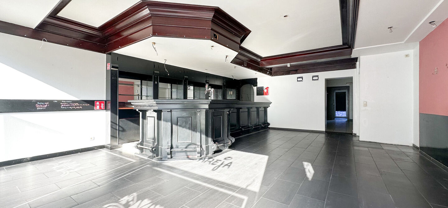 Caf&eacute; / bar / room te huur in Beringen