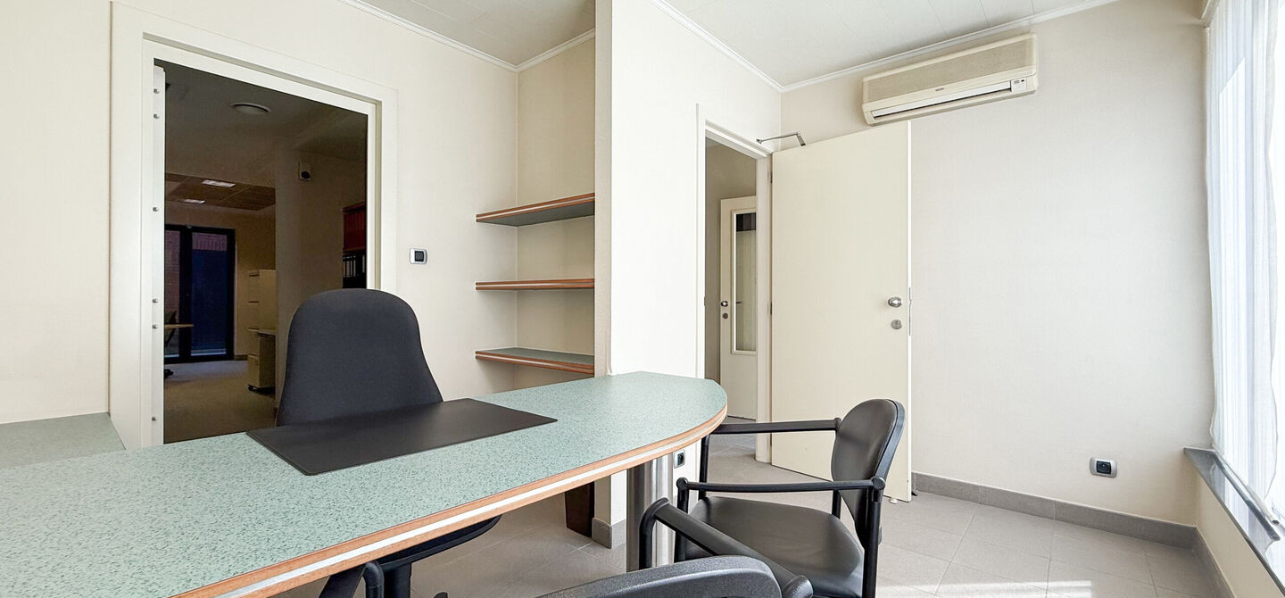 Commercieel centrum te koop in Heusden-Zolder