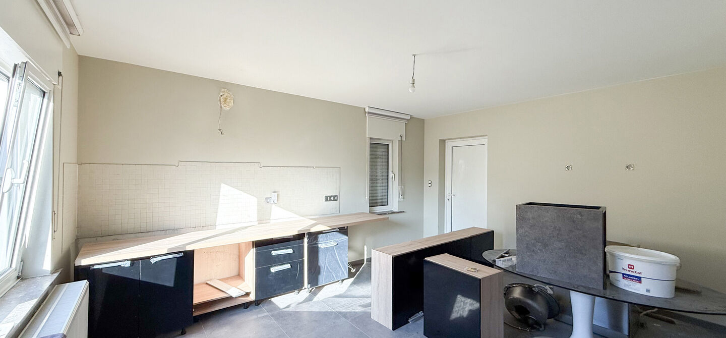 Gebouw voor gemengd gebruik te huur in Beringen