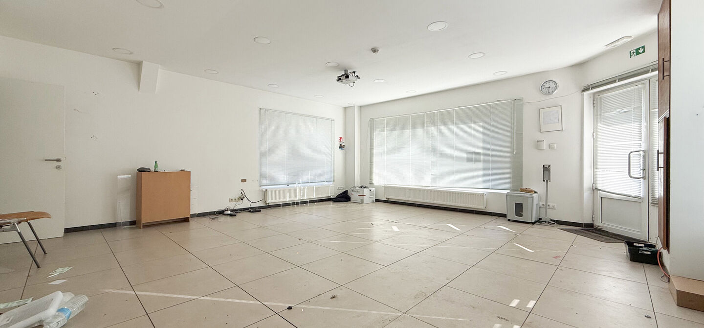 Gebouw voor gemengd gebruik te huur in Beringen