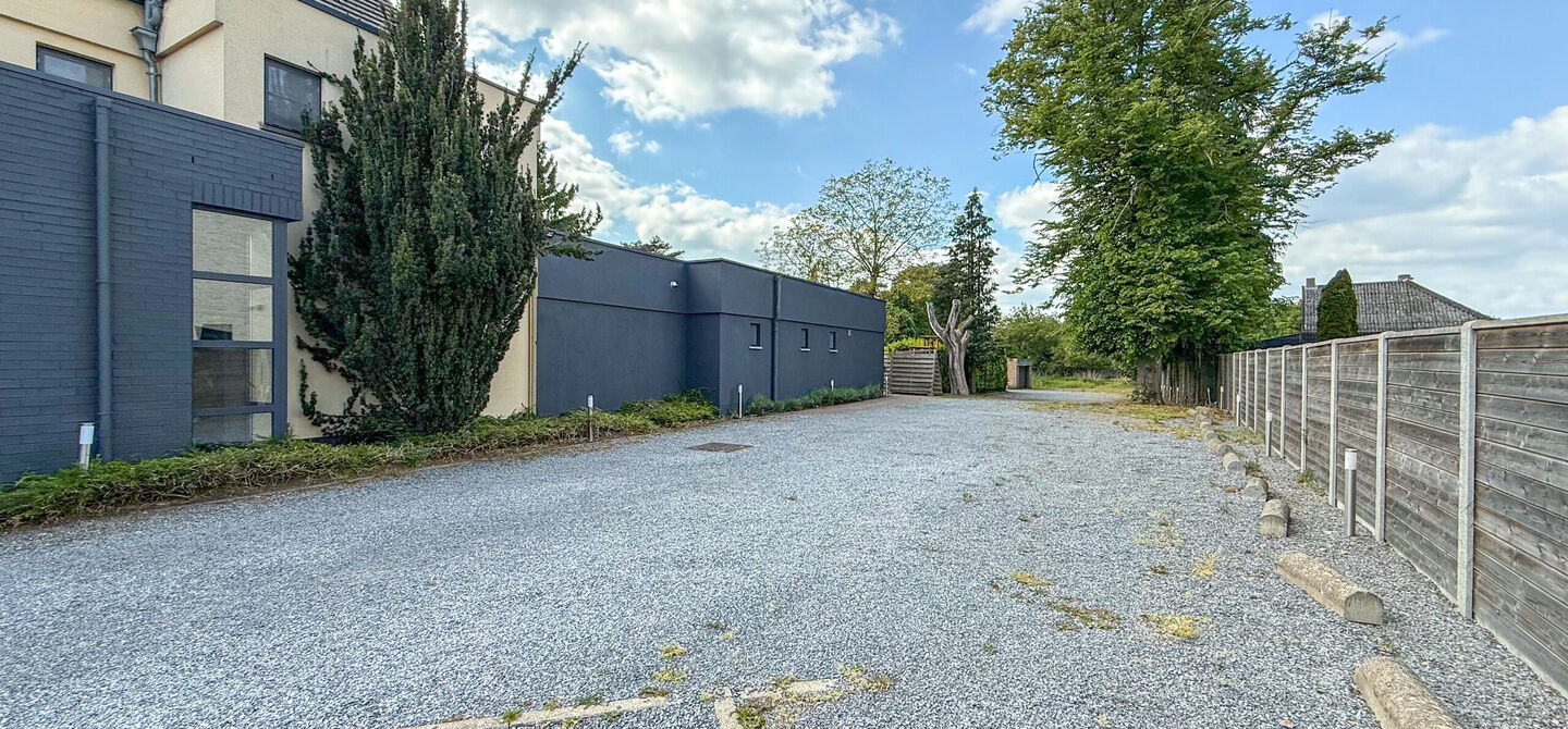 Gebouw voor gemengd gebruik te huur in Heusden-Zolder