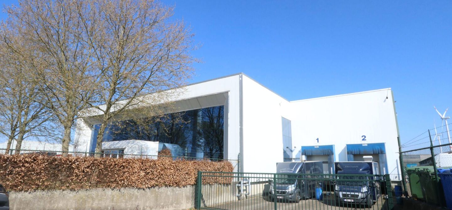 Gebouw voor gemengd gebruik te huur in Maasmechelen