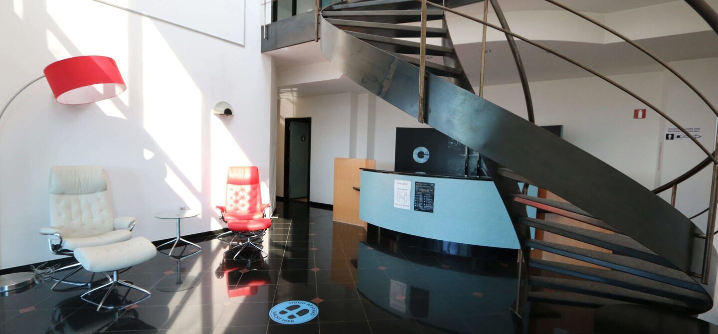 Gebouw voor gemengd gebruik te huur in Maasmechelen