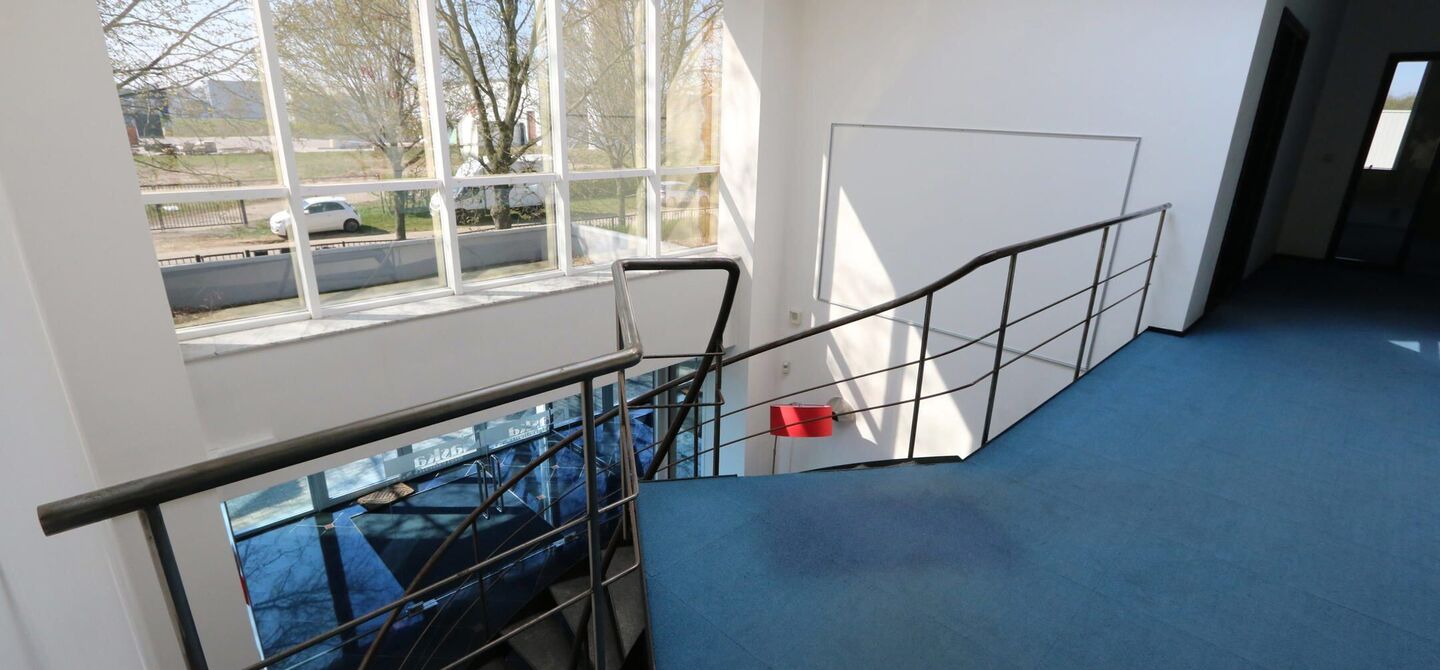 Gebouw voor gemengd gebruik te huur in Maasmechelen