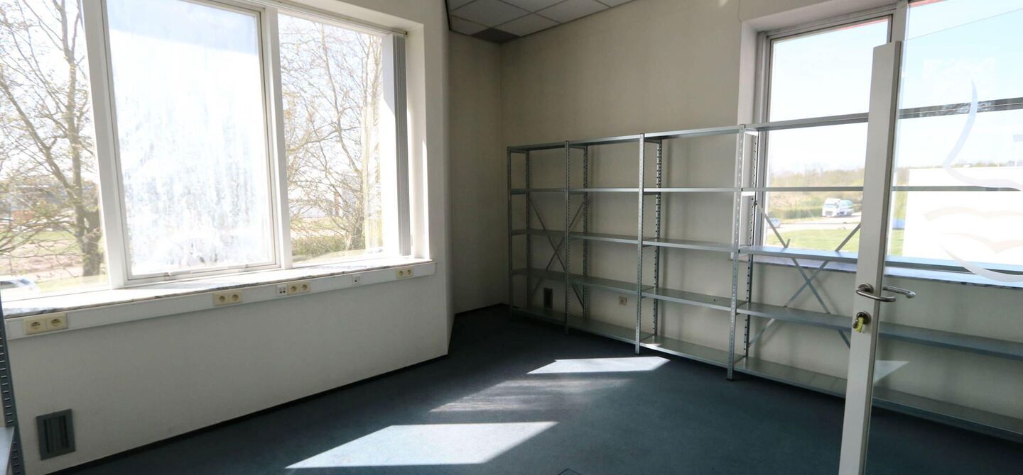 Gebouw voor gemengd gebruik te huur in Maasmechelen
