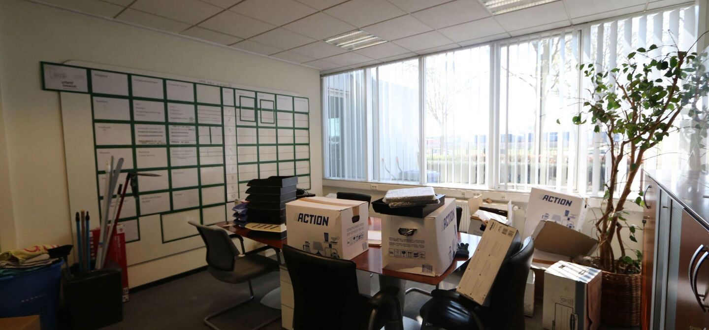 Gebouw voor gemengd gebruik te huur in Maasmechelen