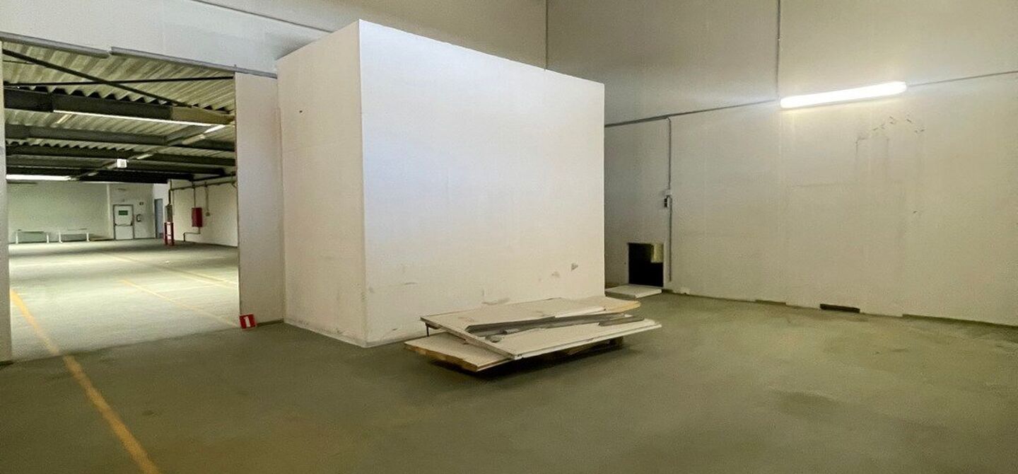 Gebouw voor gemengd gebruik te huur in Maasmechelen