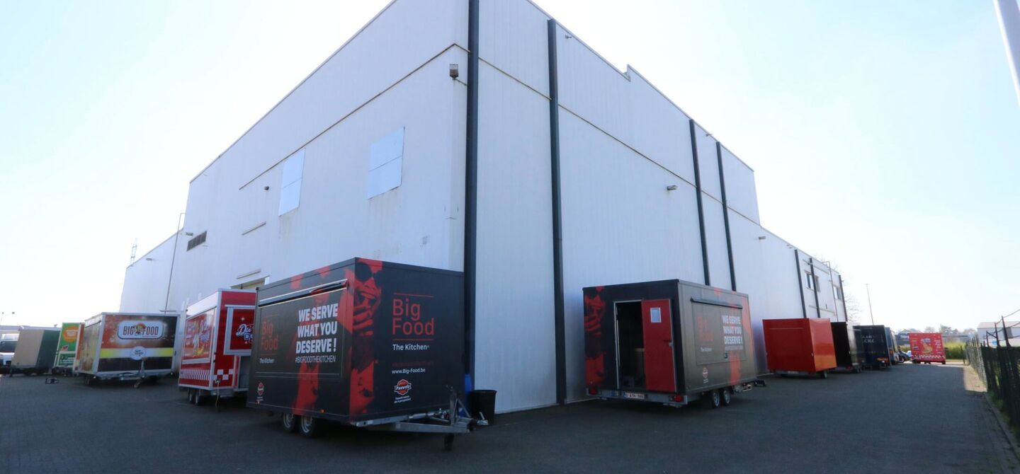 Gebouw voor gemengd gebruik te huur in Maasmechelen