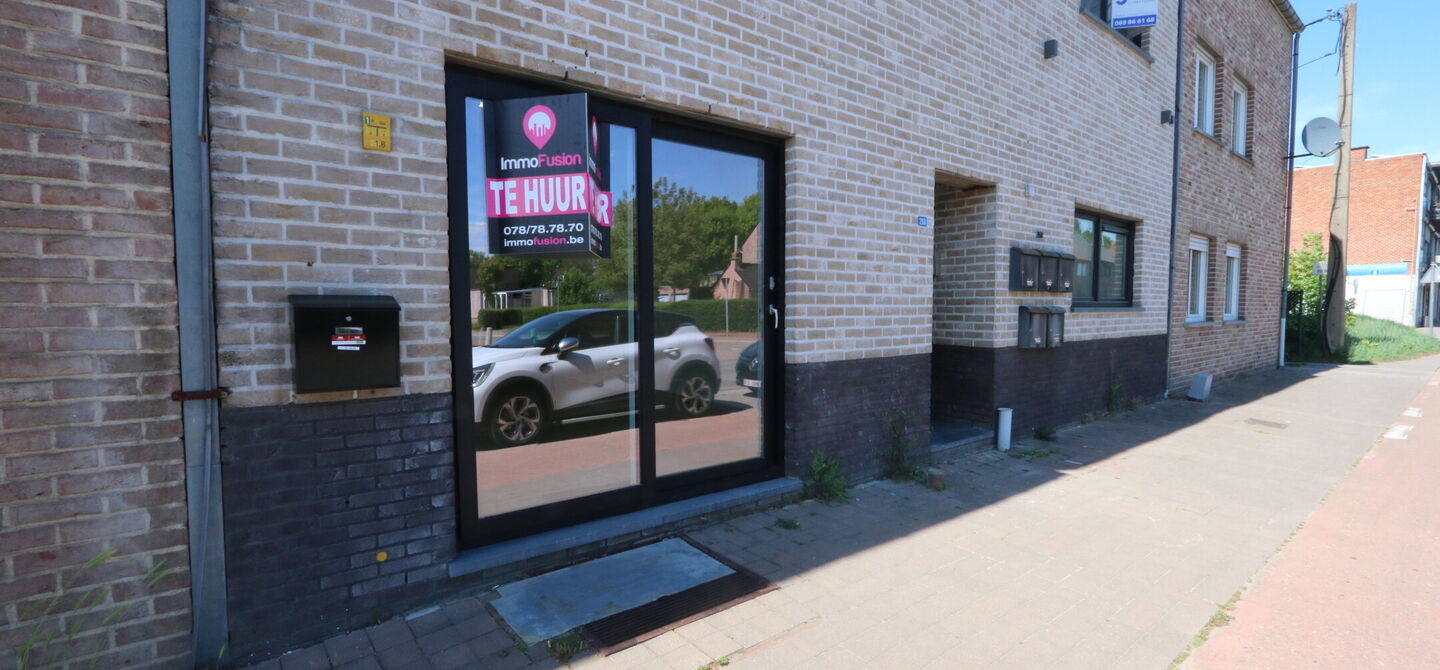 Gebouw voor gemengd gebruik te huur in Maasmechelen