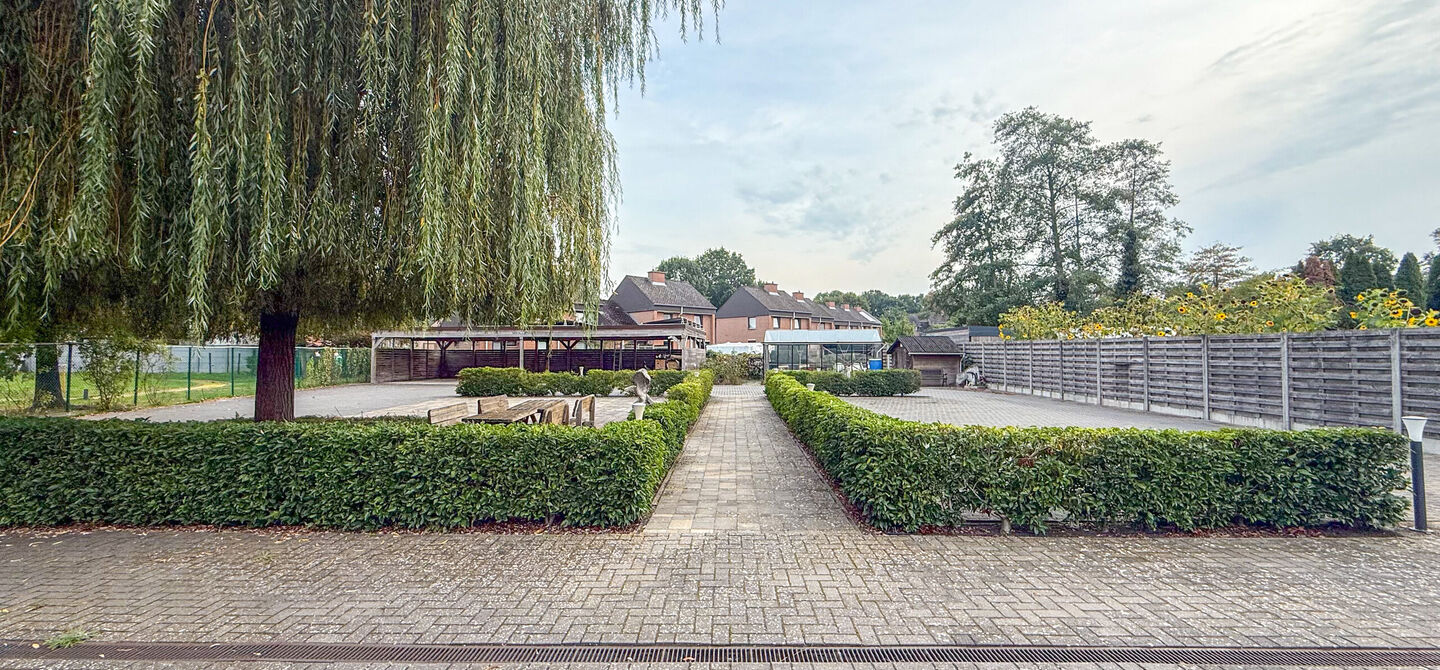Gebouw voor gemengd gebruik te koop in Beringen Paal