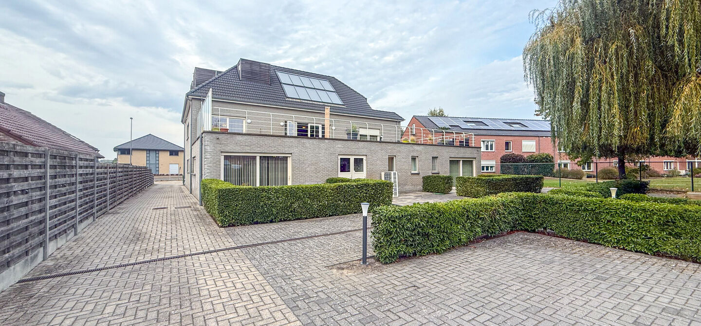 Gebouw voor gemengd gebruik te koop in Beringen Paal