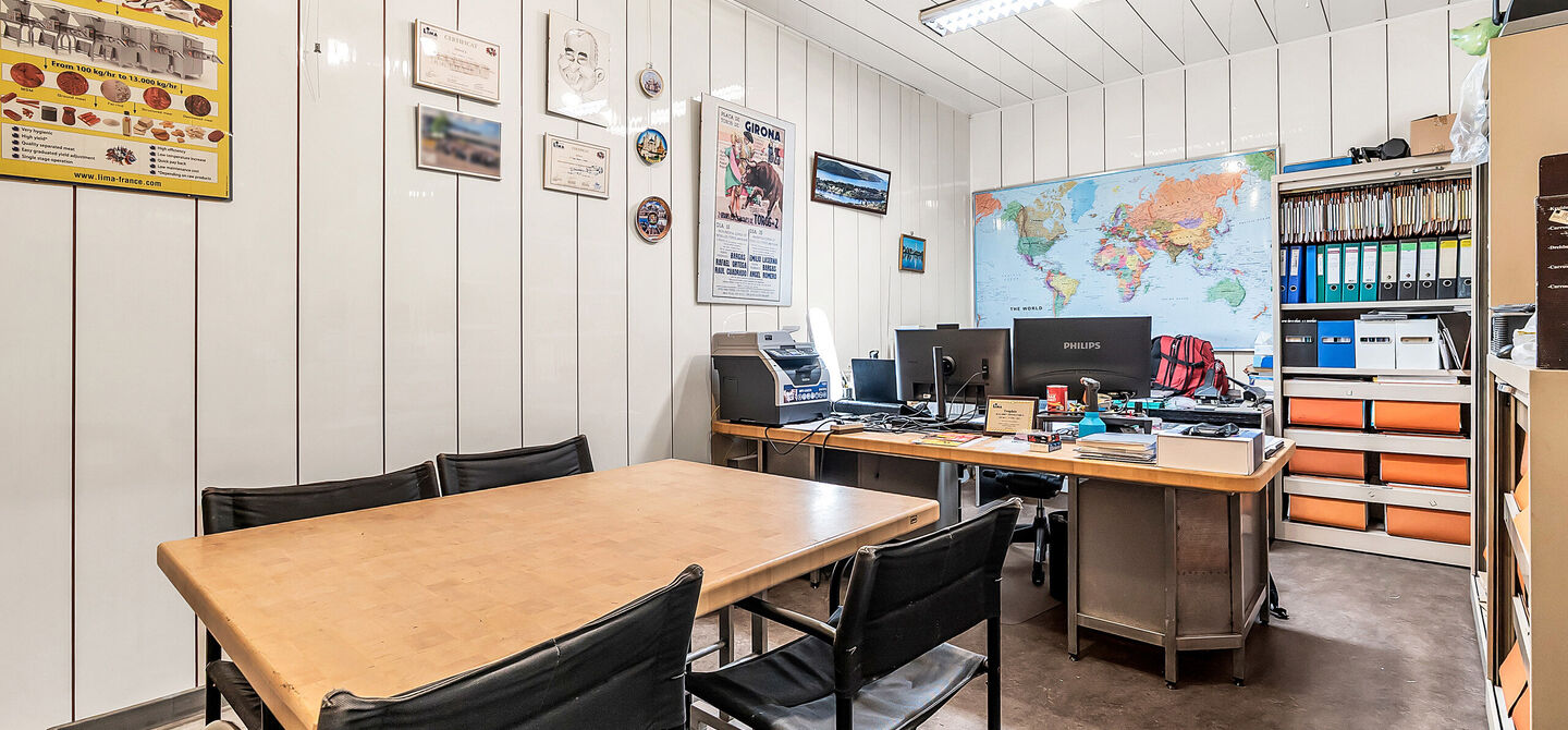 Gebouw voor gemengd gebruik te koop in Hasselt