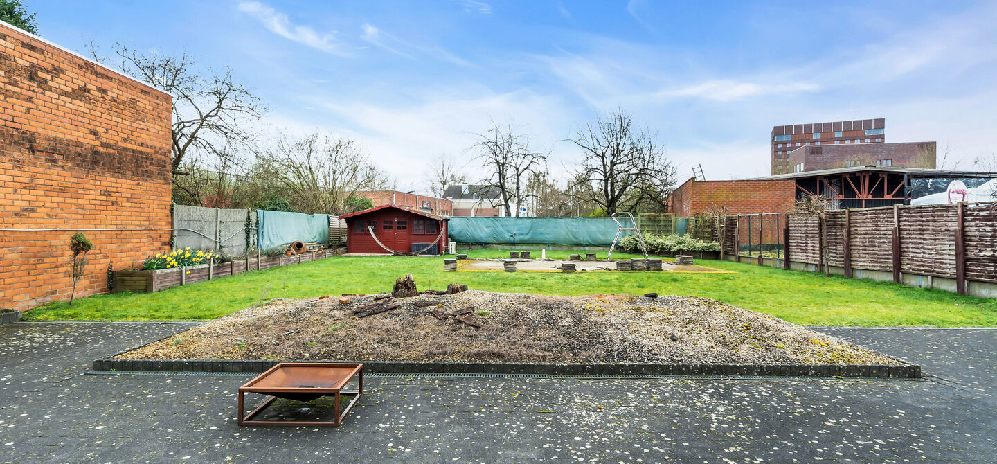 Gebouw voor gemengd gebruik te koop in Hasselt