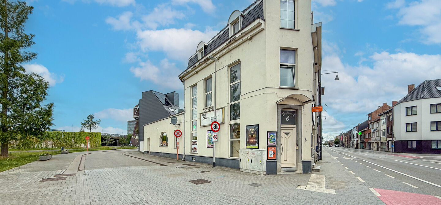 Gebouw voor gemengd gebruik te koop in Hasselt