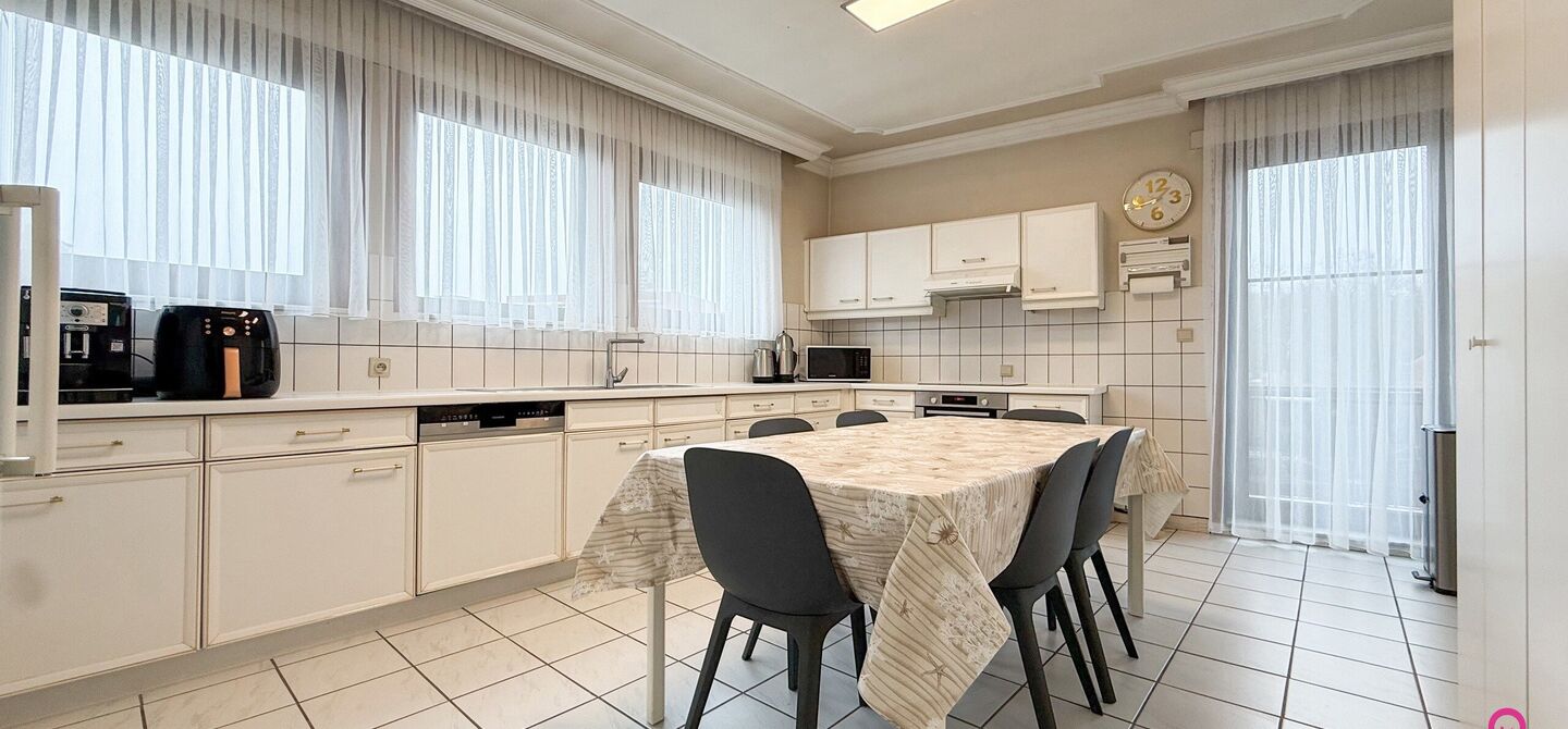 Gebouw voor gemengd gebruik te koop in Heusden-Zolder