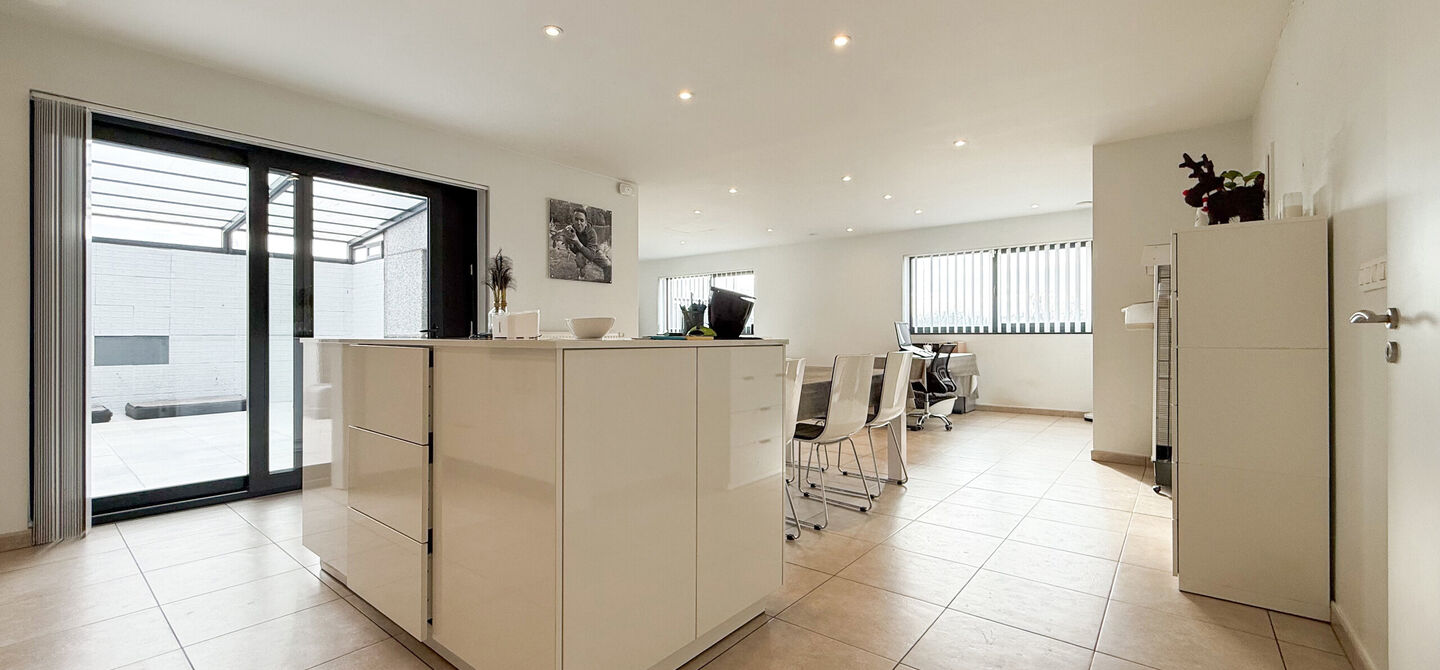 Gebouw voor gemengd gebruik te koop in Heusden-Zolder