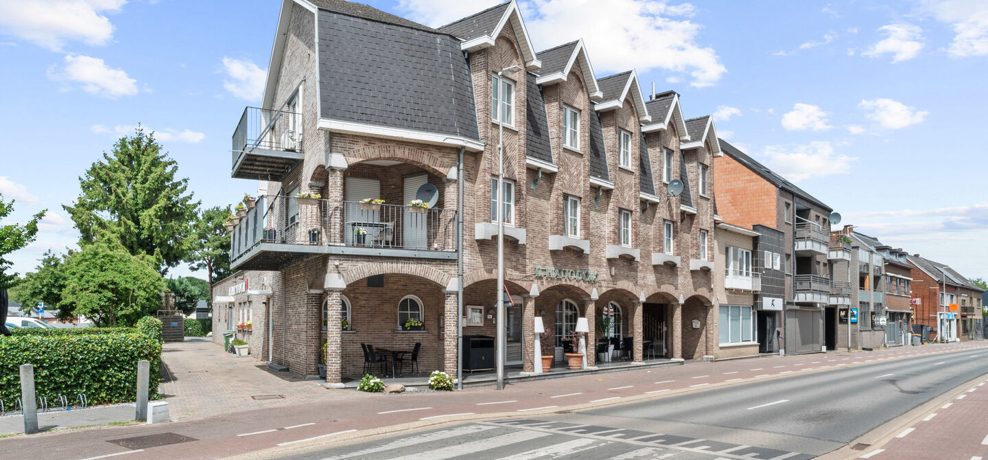 Gebouw voor gemengd gebruik te koop in Maasmechelen