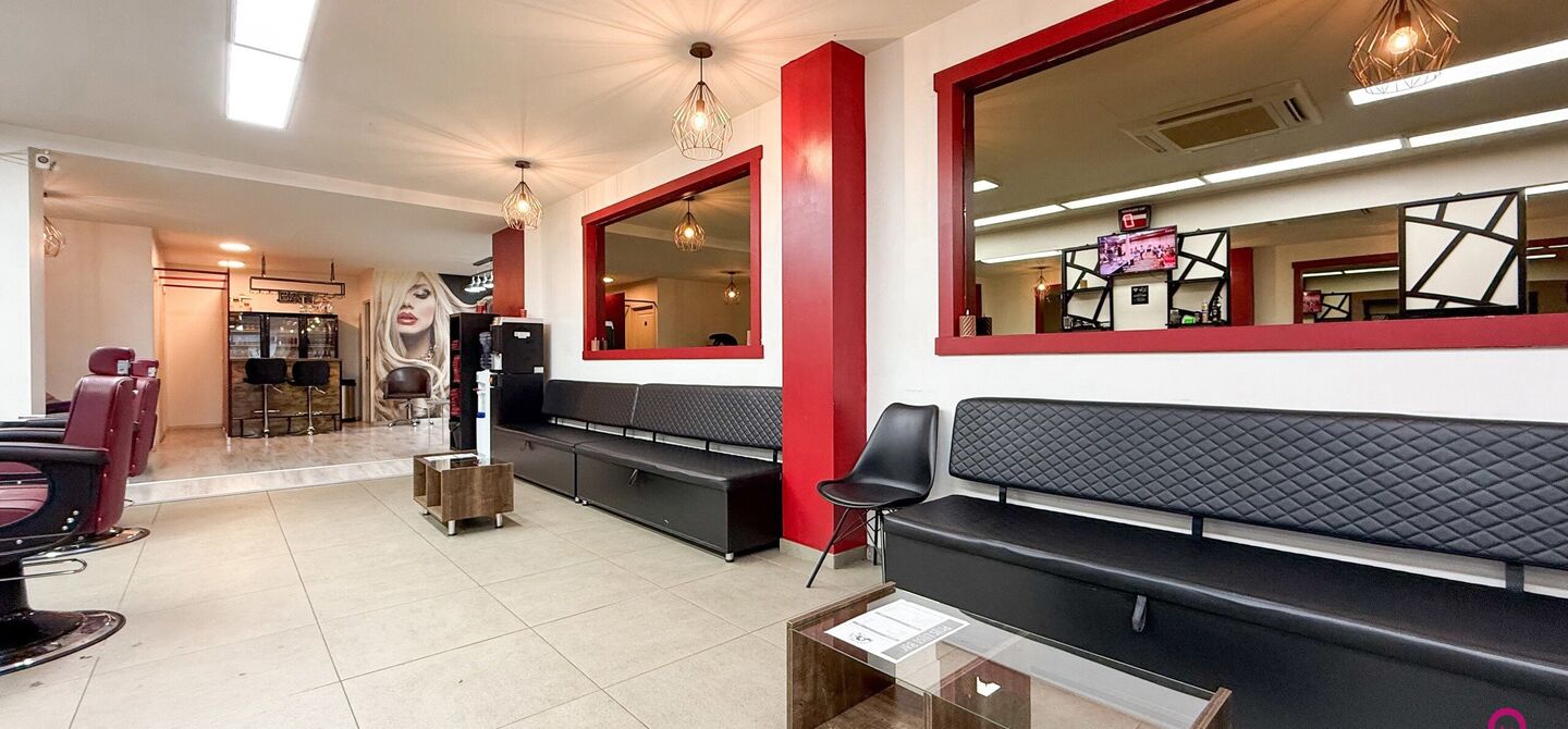 Gebouw voor gemengd gebruik te koop in Scherpenheuvel-Zichem