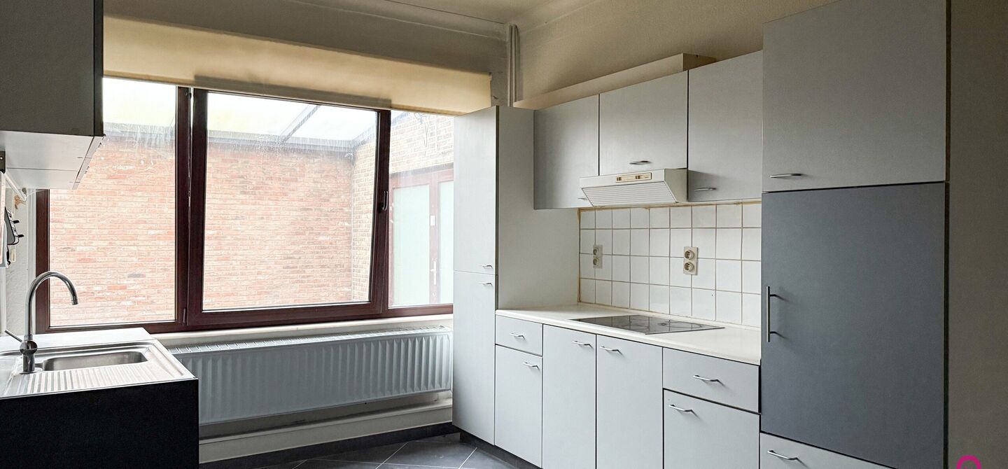 Gebouw voor gemengd gebruik te koop in Wellen