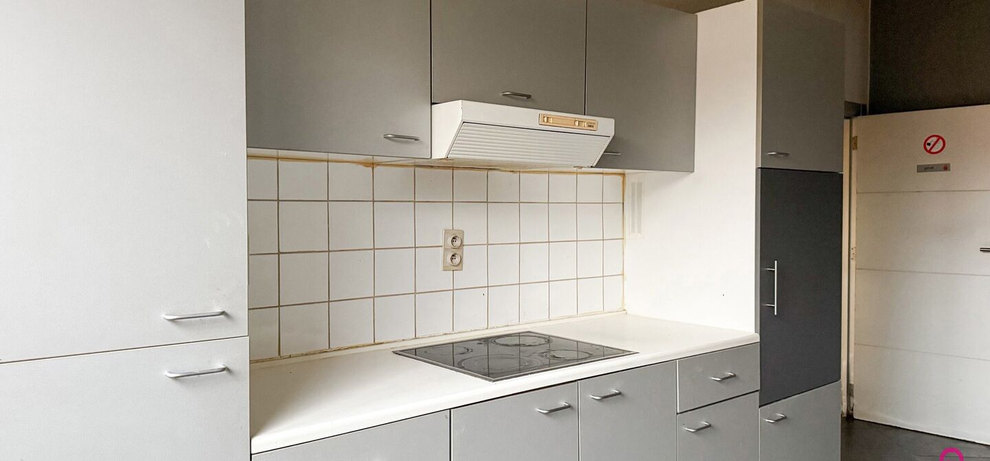 Gebouw voor gemengd gebruik te koop in Wellen