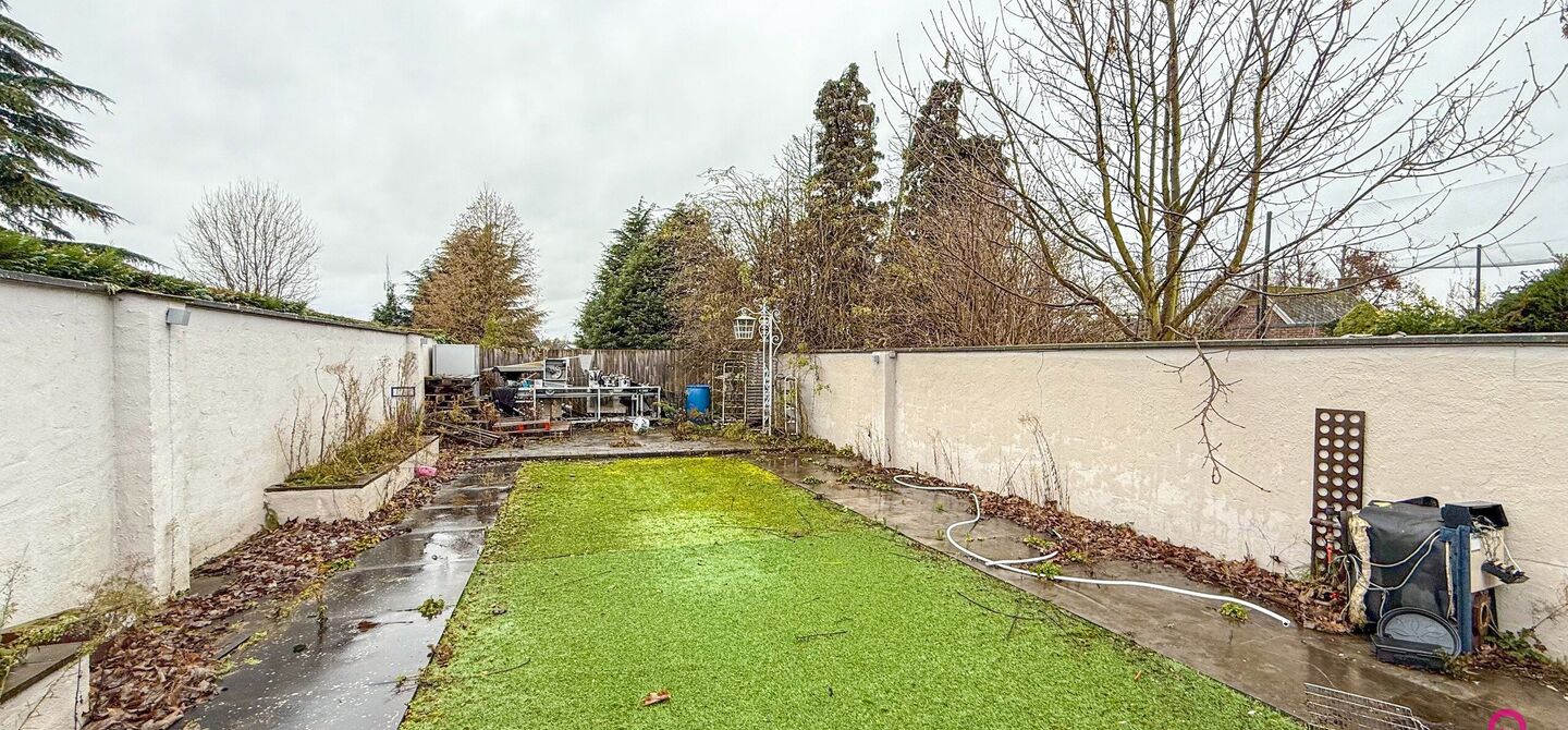 Gebouw voor gemengd gebruik te koop in Wellen