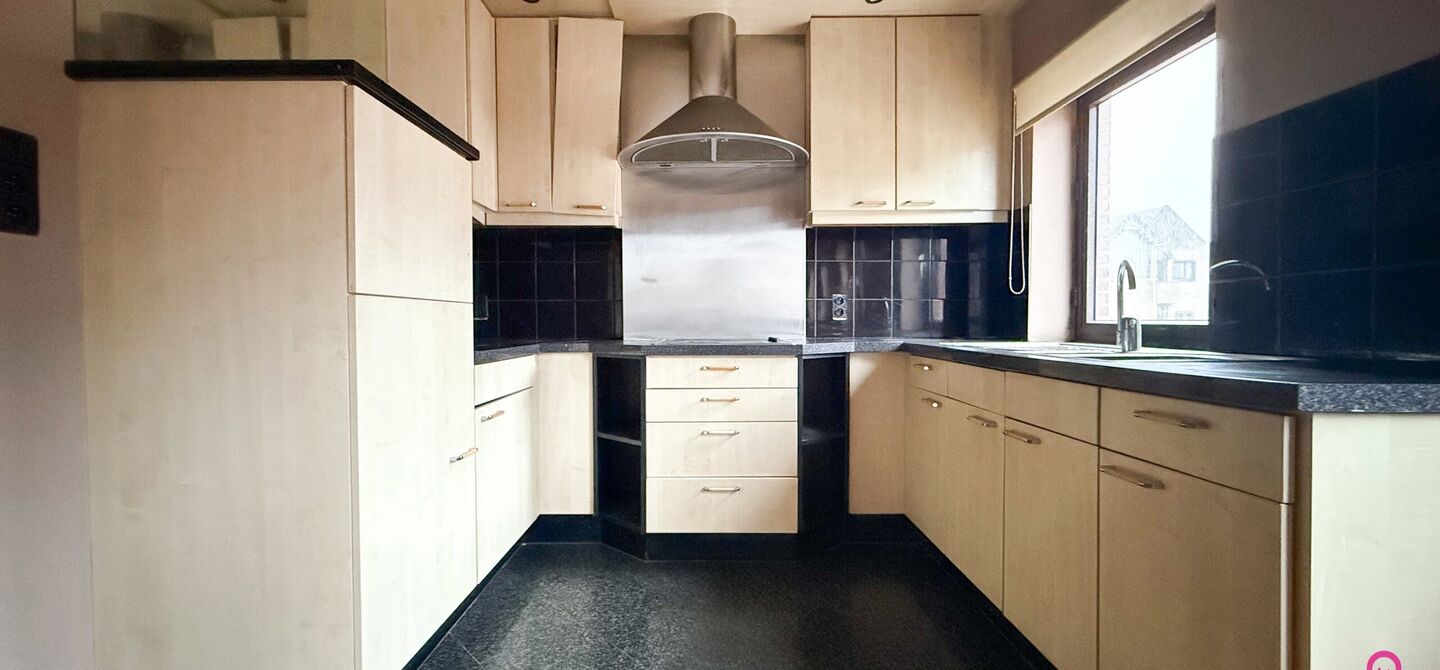 Gebouw voor gemengd gebruik te koop in Wellen