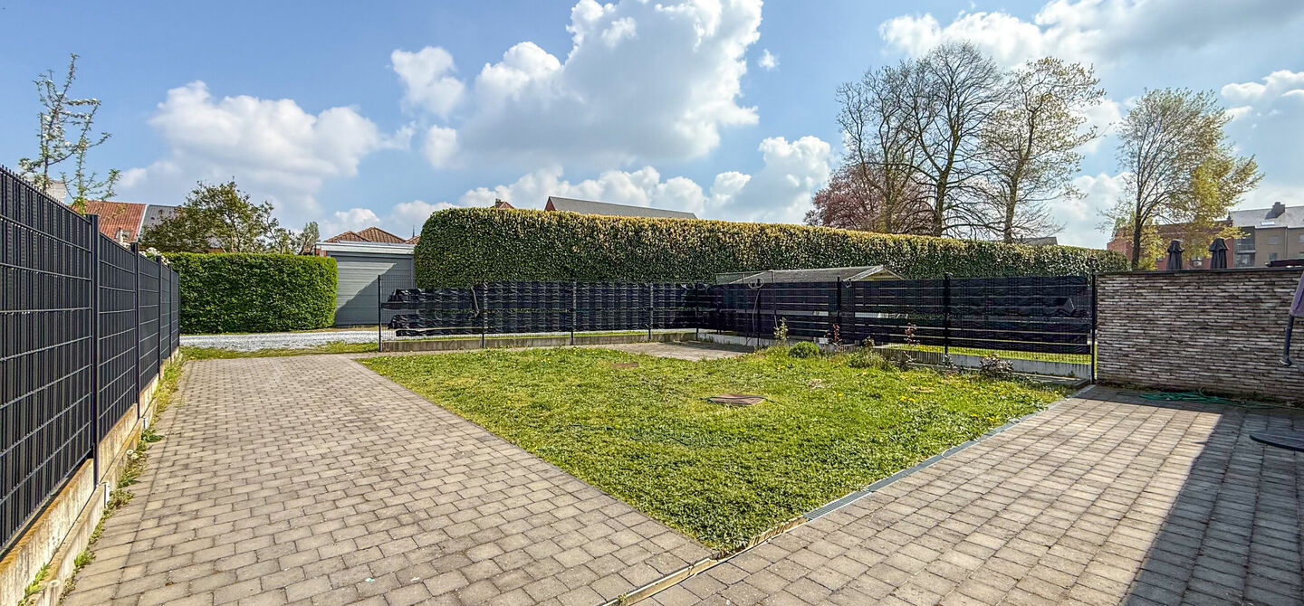 Gelijkvloerse verd. + tuin te koop in Beringen