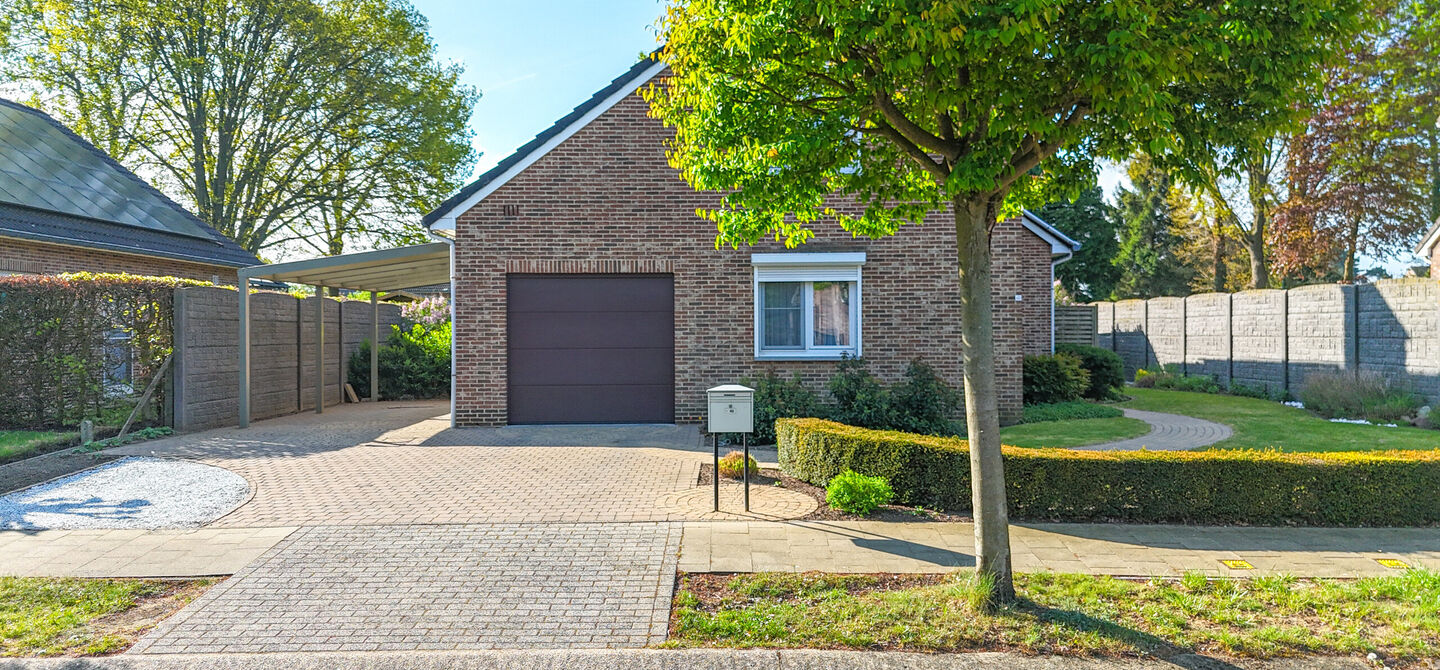 Bij ImmoFusion 7/7 &ldquo;open huis&rdquo; : klik op onze 3D-TOUR.
Ervaar vastgoed alsof je er zelf doorloopt!

Welkom in deze charmante open bebouwing, rustig gelegen in een aangename woonwijk te Heusden-Zolder. Deze instapklare woning combineert ruimte, comfort