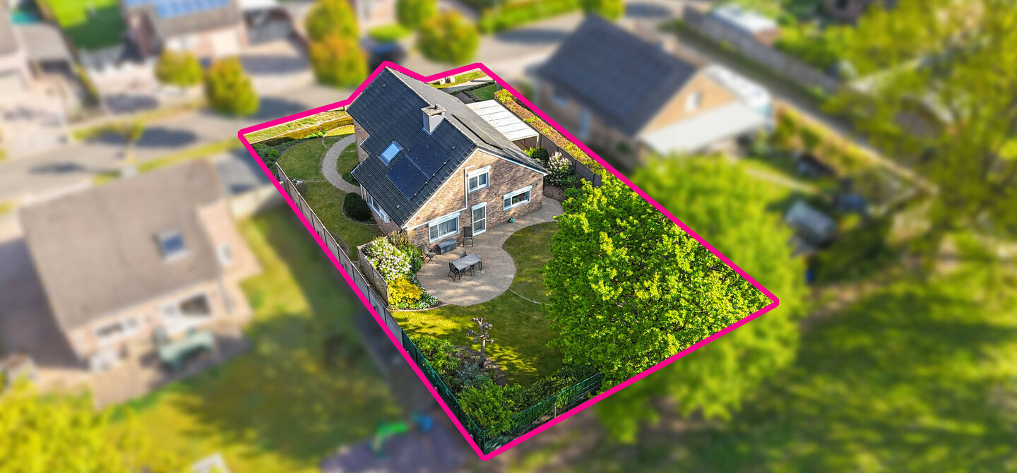 Bij ImmoFusion 7/7 &ldquo;open huis&rdquo; : klik op onze 3D-TOUR.
Ervaar vastgoed alsof je er zelf doorloopt!

Welkom in deze charmante open bebouwing, rustig gelegen in een aangename woonwijk te Heusden-Zolder. Deze instapklare woning combineert ruimte, comfort