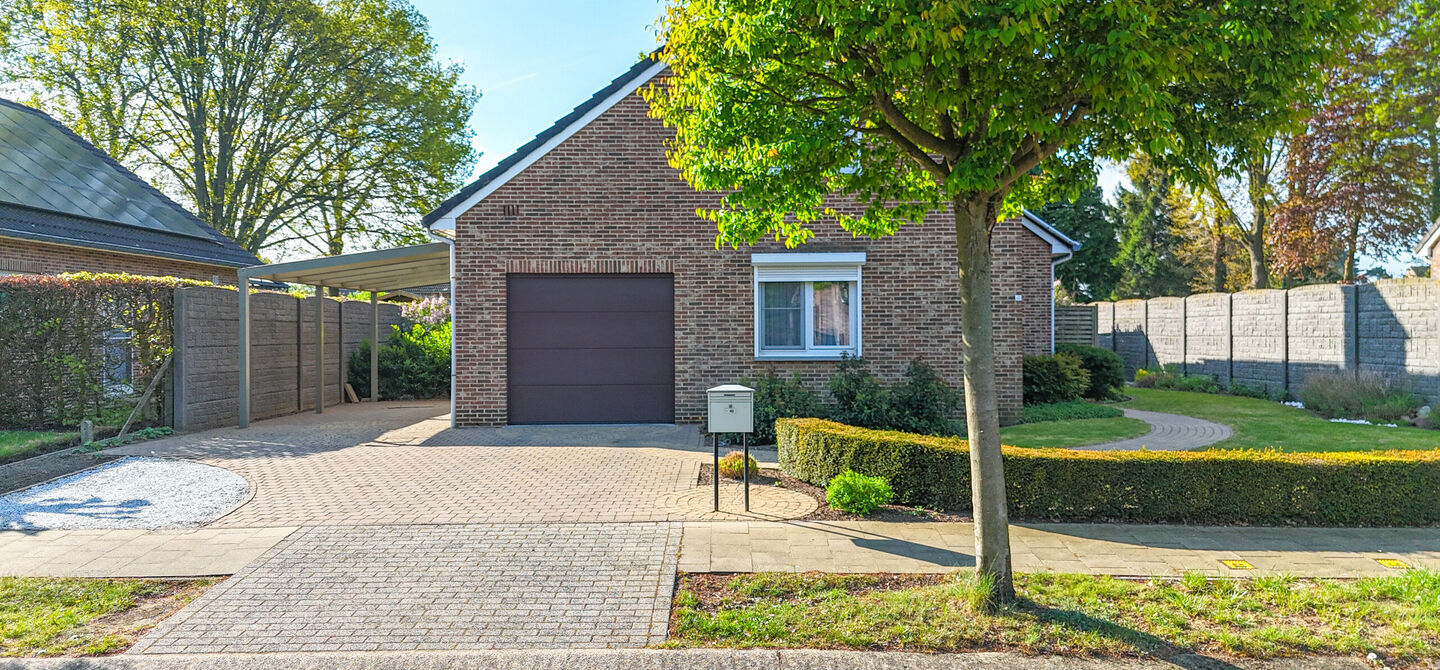 Bij ImmoFusion 7/7 “open huis” : klik op onze 3D-TOUR.
Ervaar vastgoed alsof je er zelf doorloopt!
Welkom in deze charmante open bebouwing, rustig gelegen in een aangename woonwijk te Heusden-Zolder. Deze instapklare woning combineert ruimte, comfort