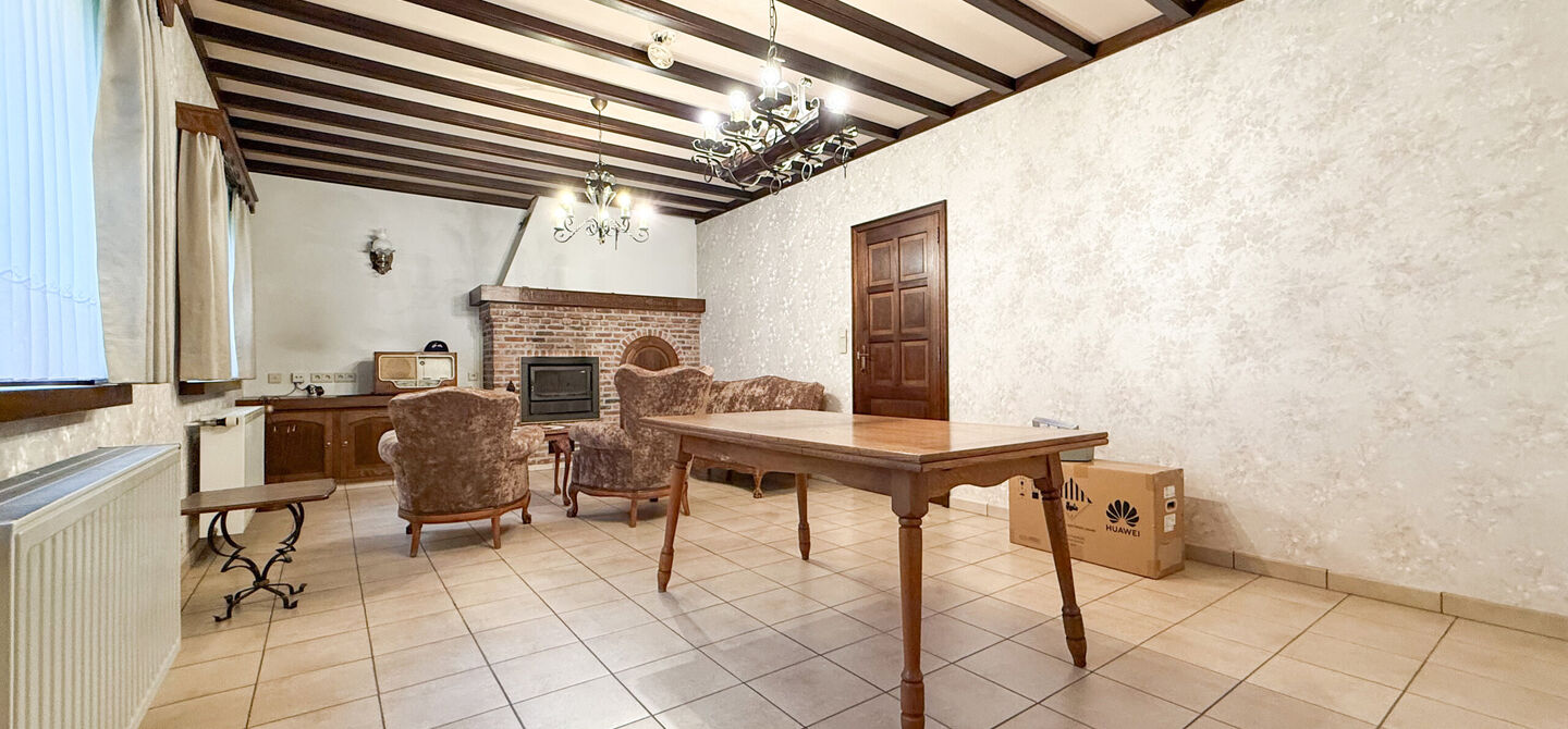 Bij ImmoFusion 7/7 “open huis”: klik op onze 3D-TOUR.
Ervaar vastgoed alsof je er zelf doorloopt!

Ontdek deze uitzonderlijk gelegen vrijstaande woning in de rustige, bosrijke omgeving van Paal. Wie houdt van natuur, privacy en een fenomenale perceelo