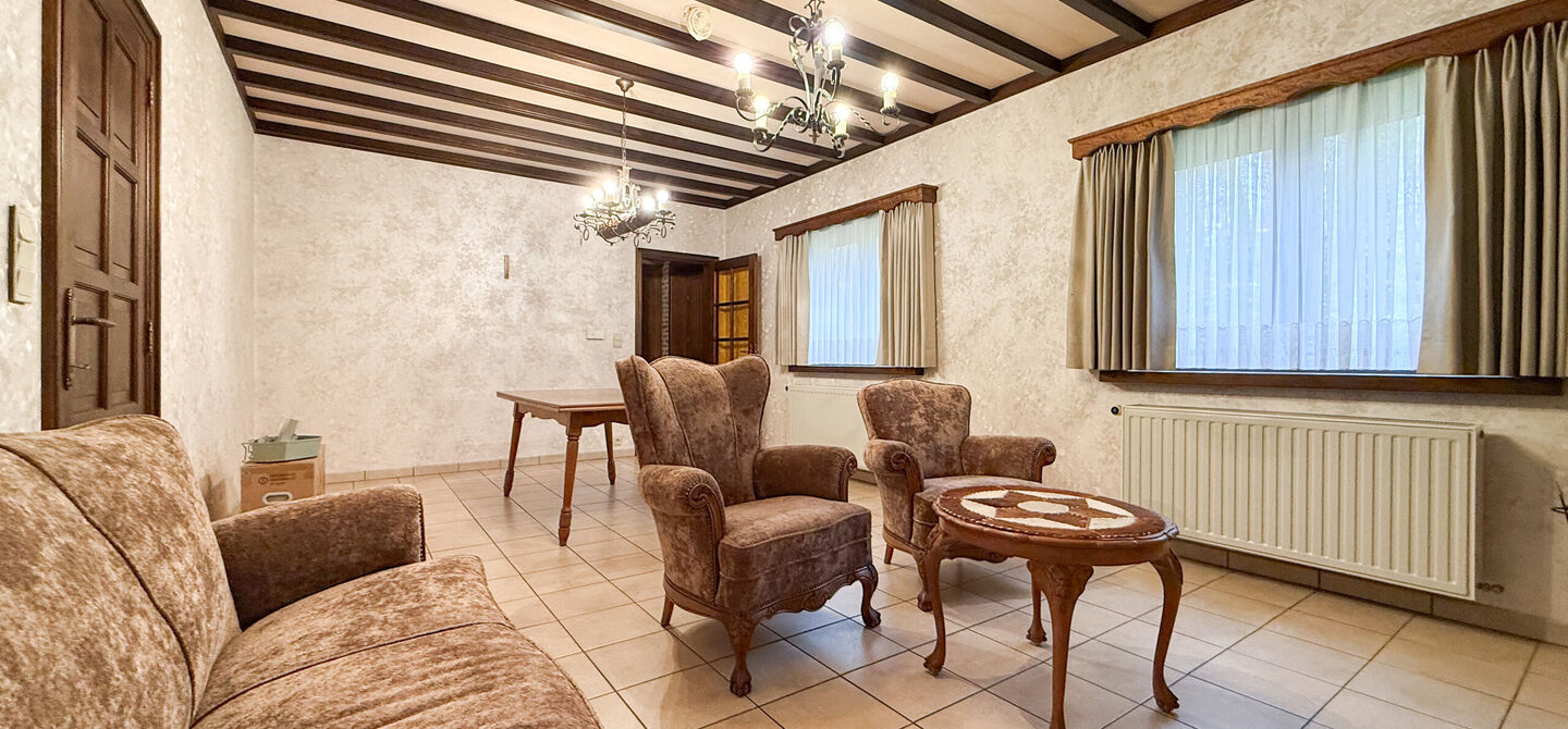 Bij ImmoFusion 7/7 “open huis”: klik op onze 3D-TOUR.
Ervaar vastgoed alsof je er zelf doorloopt!

Ontdek deze uitzonderlijk gelegen vrijstaande woning in de rustige, bosrijke omgeving van Paal. Wie houdt van natuur, privacy en een fenomenale perceelo