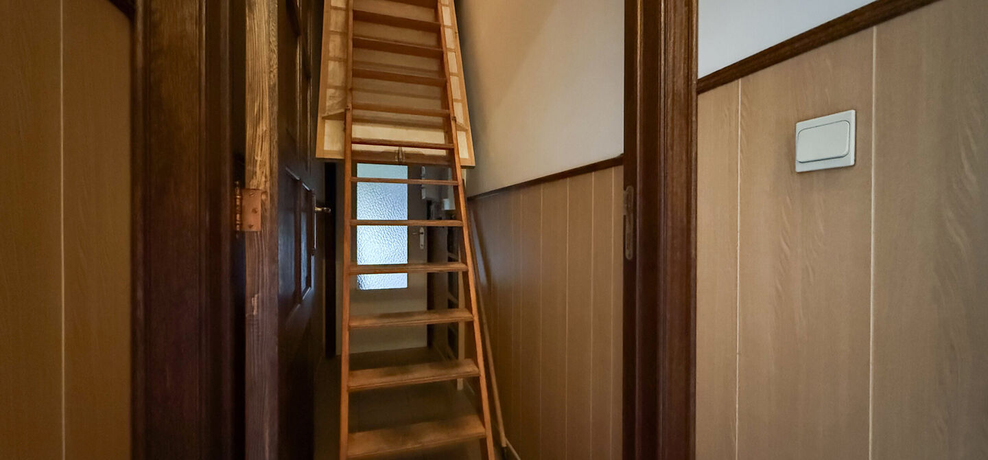 Bij ImmoFusion 7/7 “open huis”: klik op onze 3D-TOUR.
Ervaar vastgoed alsof je er zelf doorloopt!

Ontdek deze uitzonderlijk gelegen vrijstaande woning in de rustige, bosrijke omgeving van Paal. Wie houdt van natuur, privacy en een fenomenale perceelo