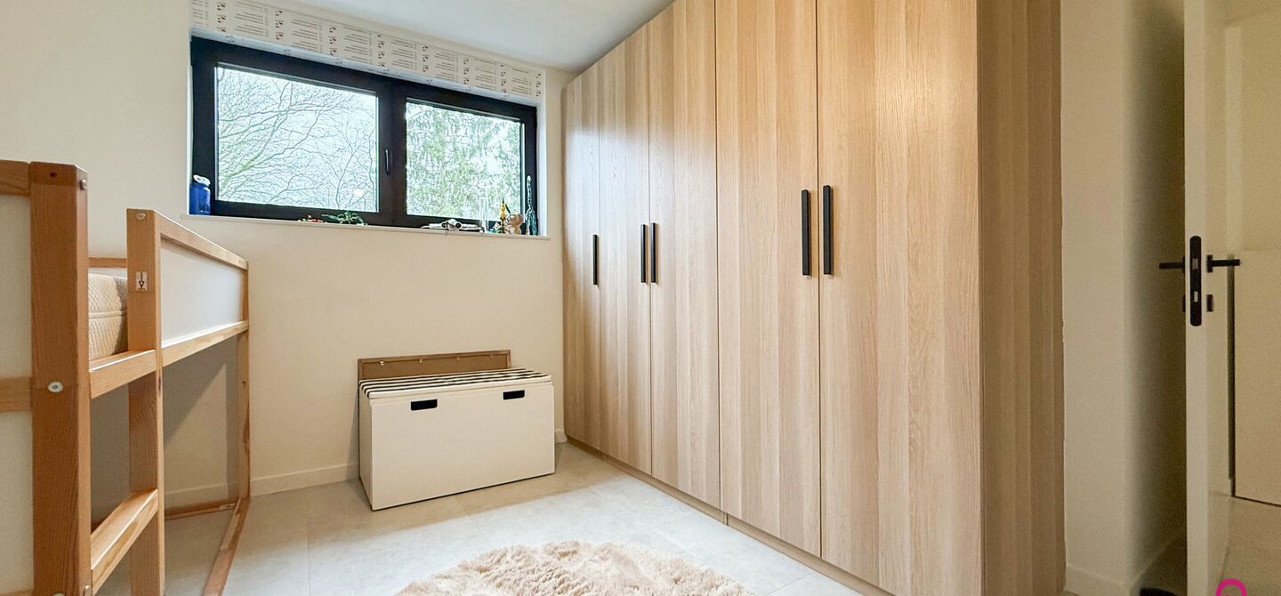 Bij ImmoFusion 7/7 &ldquo;open huis&rdquo; : klik op onze 3D-TOUR.
Ervaar vastgoed alsof je er zelf doorloopt!

Welkom in deze uitzonderlijke open bebouwing, gelegen op Witte Weg 18 te Koersel, waar moderne architectuur, ruimte en comfort naadloos samenvloeien. D