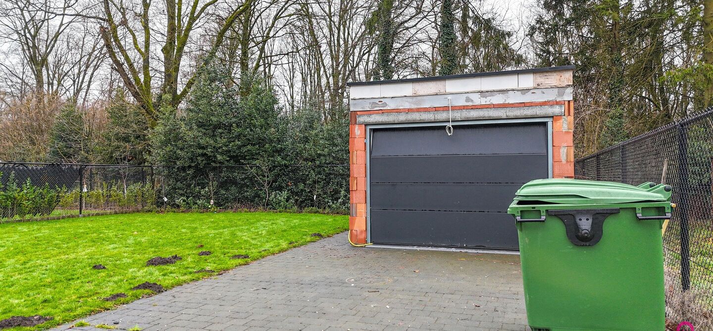 Bij ImmoFusion 7/7 &ldquo;open huis&rdquo; : klik op onze 3D-TOUR.
Ervaar vastgoed alsof je er zelf doorloopt!

Welkom in deze uitzonderlijke open bebouwing, gelegen op Witte Weg 18 te Koersel, waar moderne architectuur, ruimte en comfort naadloos samenvloeien. D